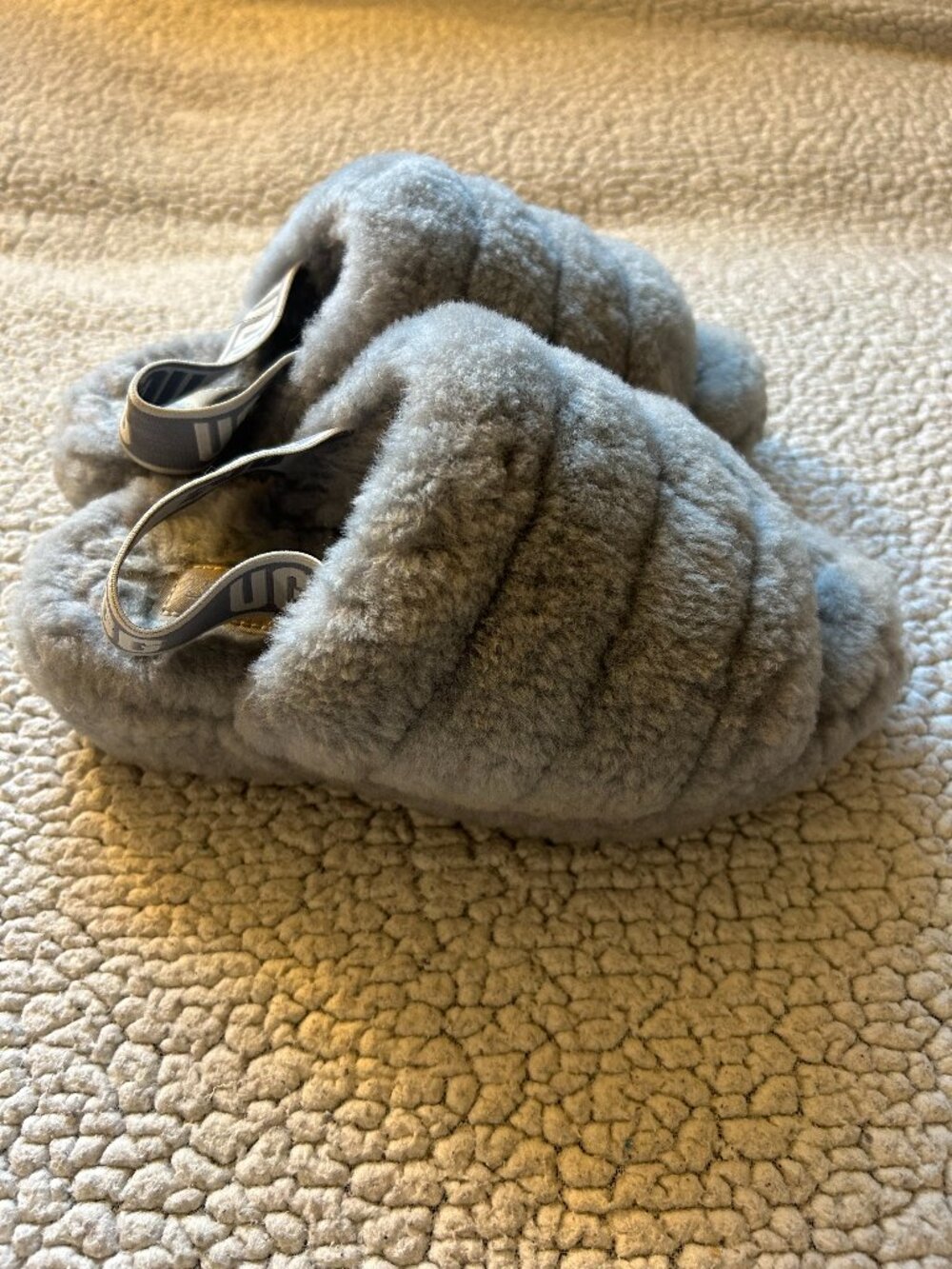 Ugg - fluff yeah, light grey slides, Womens 5